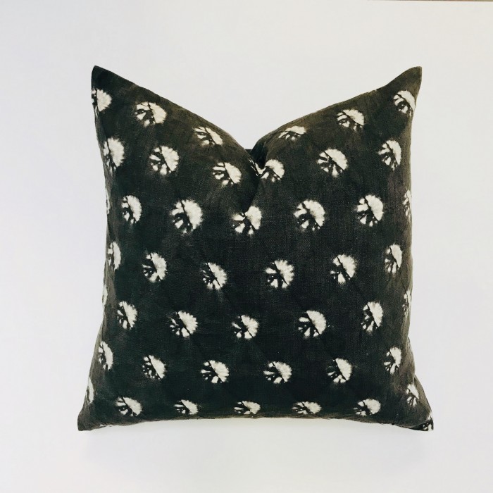 SHIBORI DANDELION PILLOW COVER GRAY