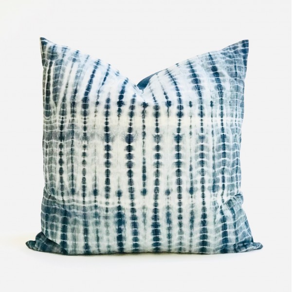 SHIBORI DASH-LINE PILLOW COVER INDIGO