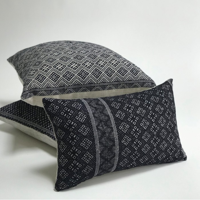 DIAMOND PILLOW COVER - BLACK