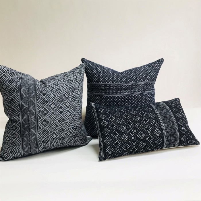 DIAMOND PILLOW COVER 