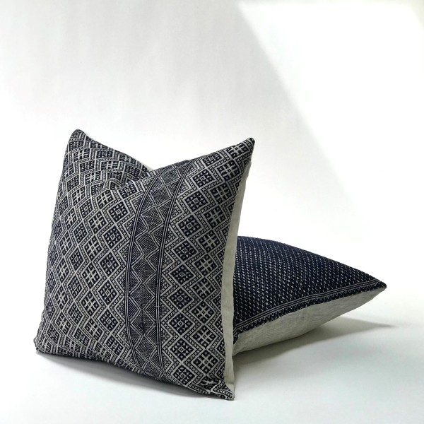 DIAMOND PILLOW COVER 