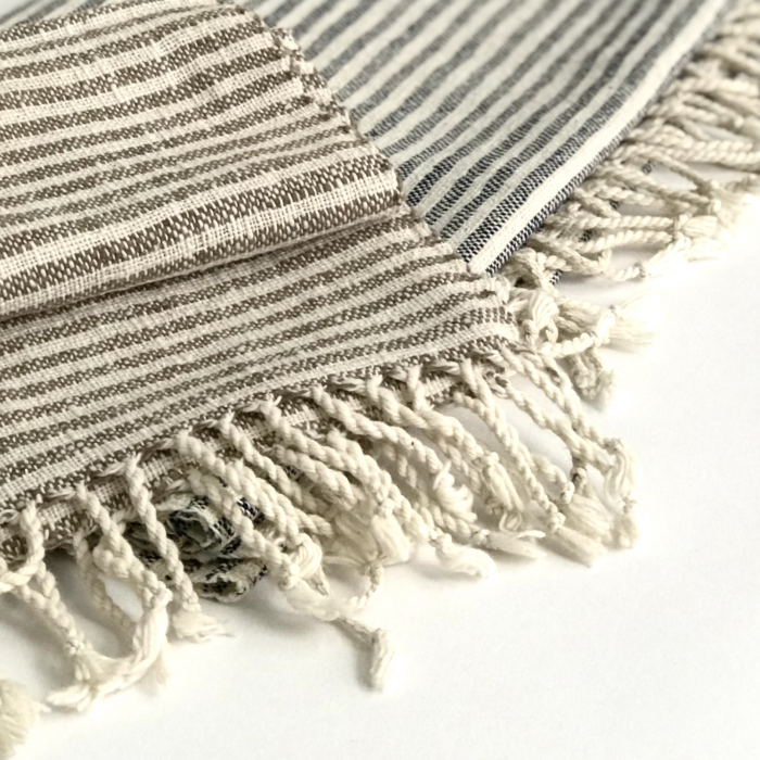 HORIZONTAL STRIP SCARF