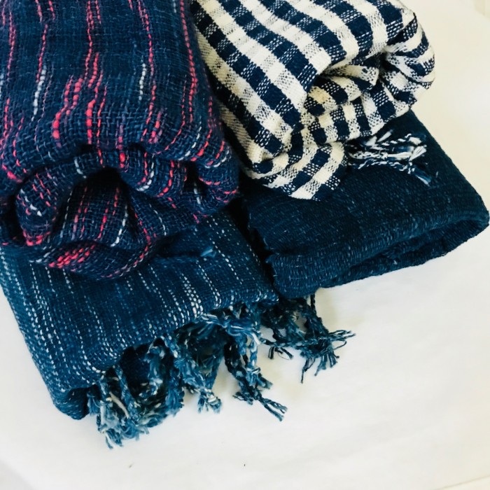 OCEAN WAVE SCARF