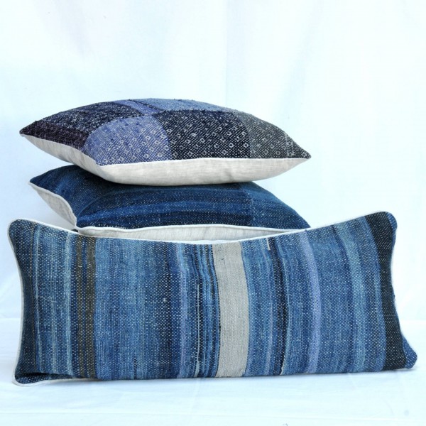 BLUE RHYTHM TEXTURED PILLOW COVER BOLSTER