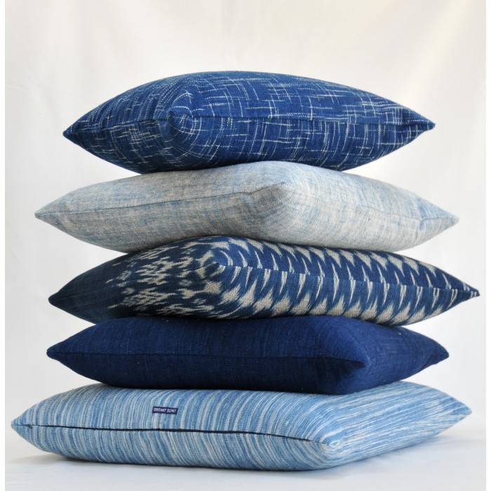 OCEAN WAVES PILLOW COVER 